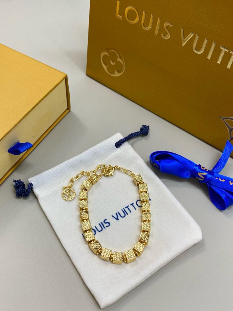 Lắc Tay  LV    ( TC)