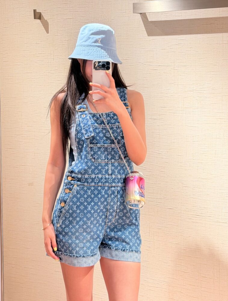 Quần  LV  sml 21082240