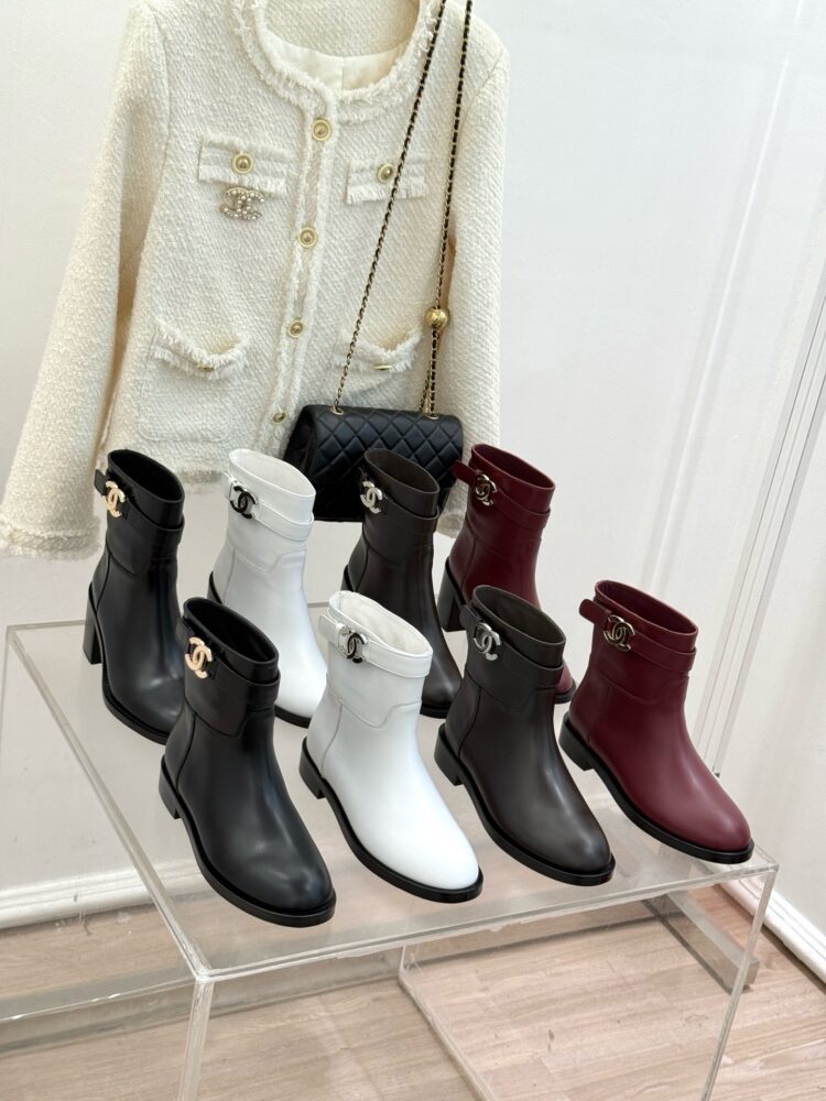 Boots cổ ngắn CN FA2480 35/41