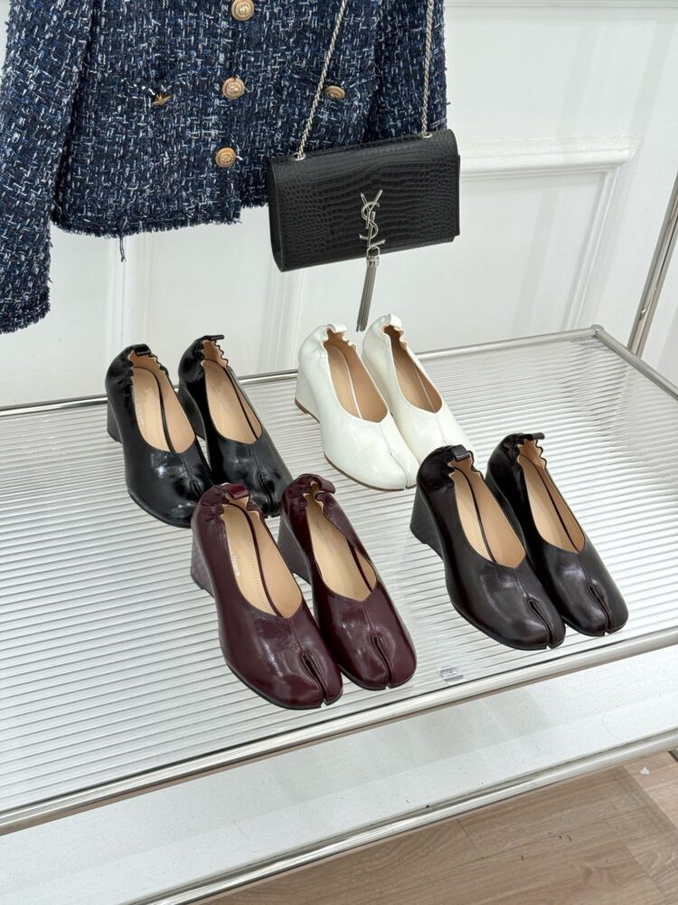 Giày đế xuồng MM6 FA2160 35/41